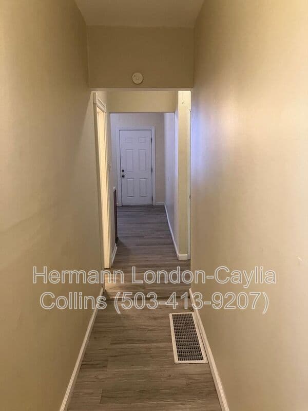 Saint Louis House: 4920 Wise Ave