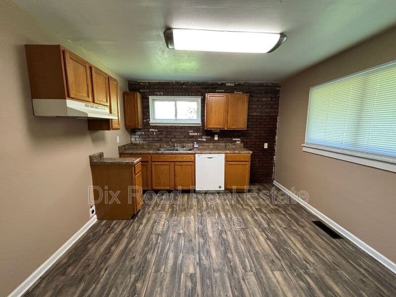 Trotwood House: 4855 Live Oak Drive