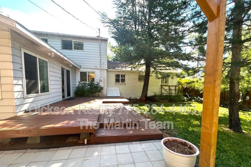 Reno House: 1155 Washington Street