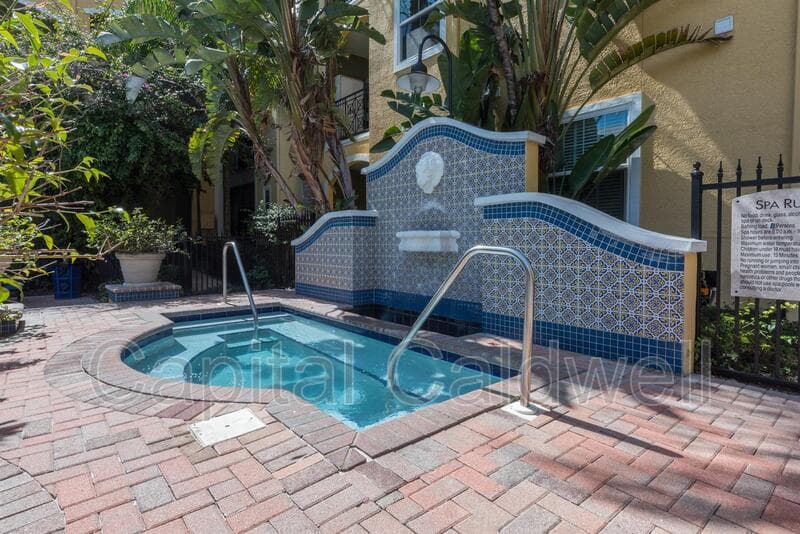Tampa Condo: 1910 E Palm Ave #11107