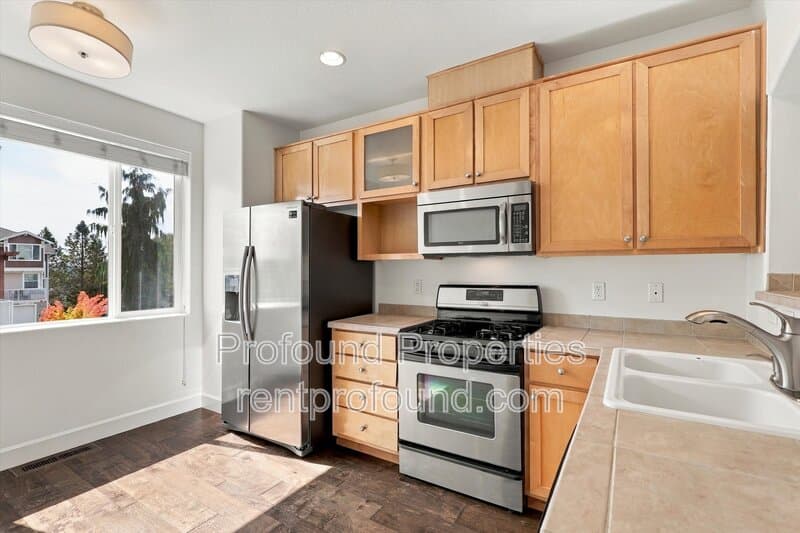 Beaverton Condo: 8630 SW 147th Terrace - 103