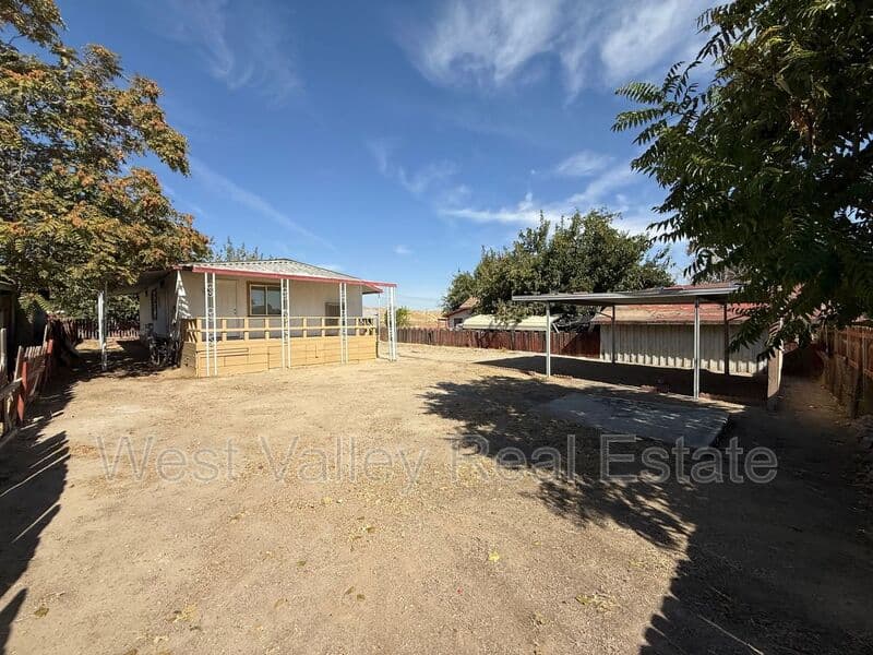 Maricopa House: 282 Mary Street