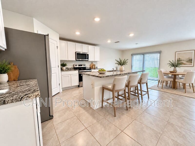 Wimauma House: 16535 Windmill Forge Pass