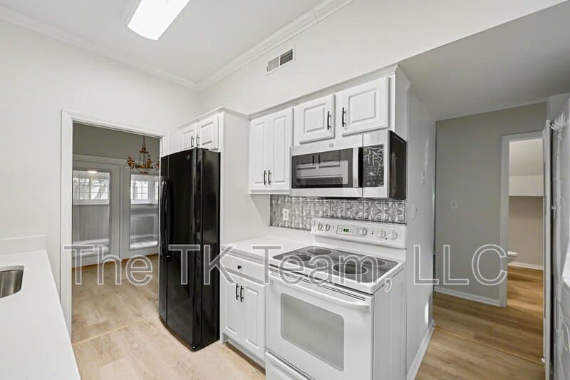 Charlotte Condo: 5945 Quail Hollow Road