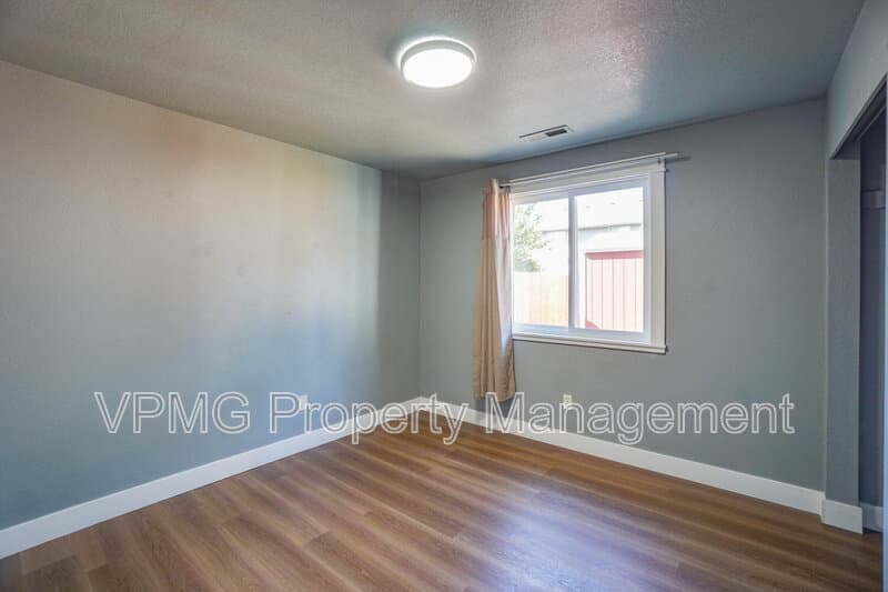 Vancouver House: 9600 NE 132nd Ave