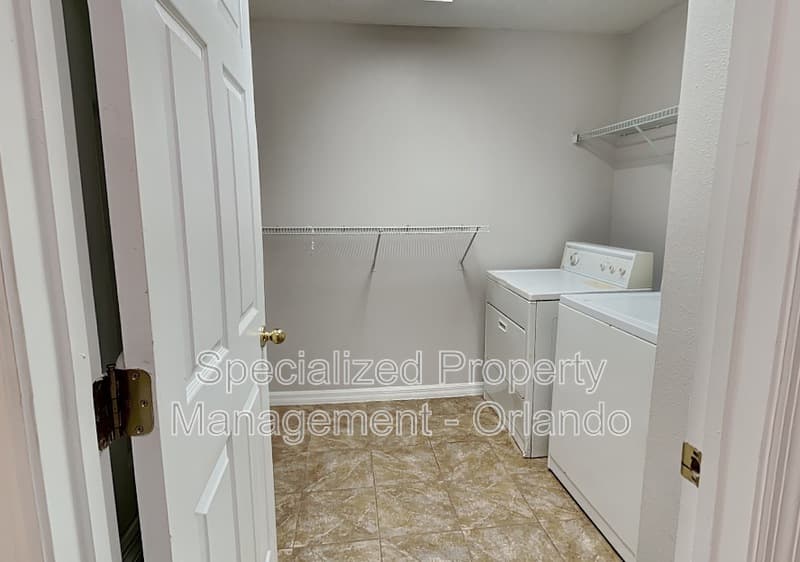 Poinciana House: 1388 N Platte Ct