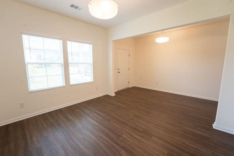 Richmond Hill House: 66 Rimmon Ct