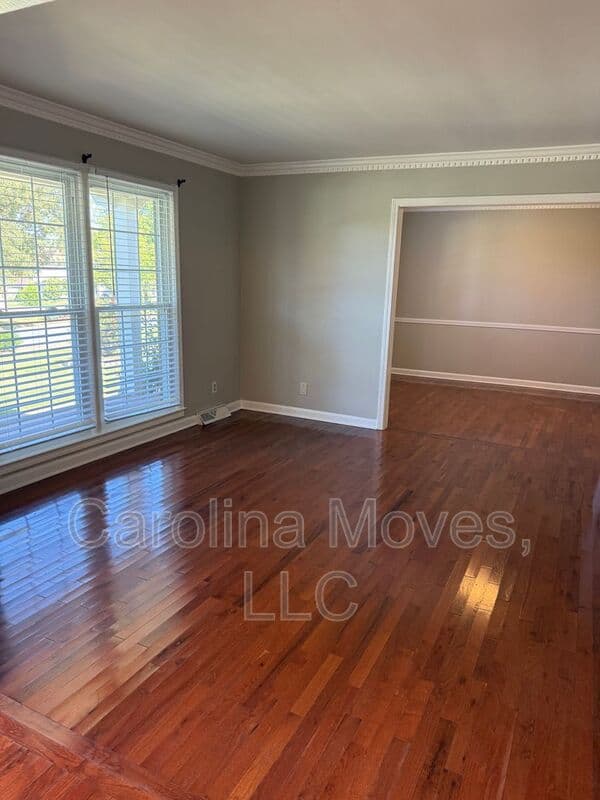 Greenville House: 4597 Coach Hill Drive