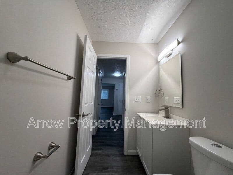Lincoln Condo: 1029 C Street