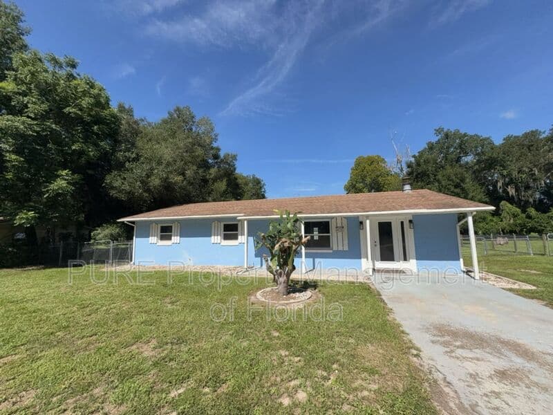 Ocklawaha House: 12300 SE 128th CT