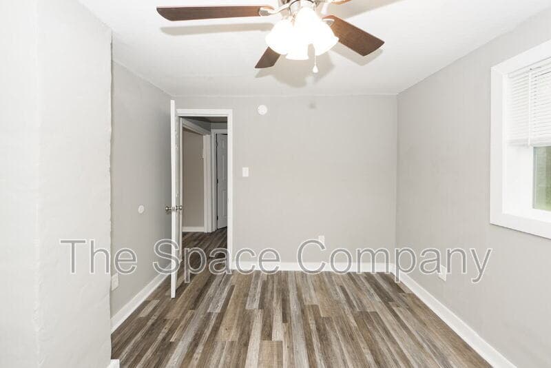 Moncks Corner House: 209 Testament Lane