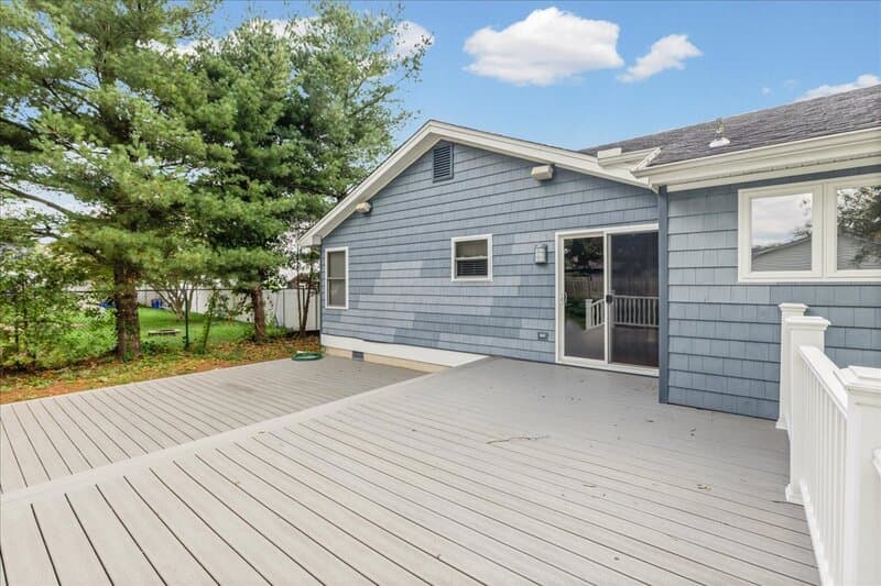 Northfield House: 11 Fifield Ave.