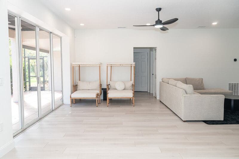 Orlando House: 2648 University Acres Drive
