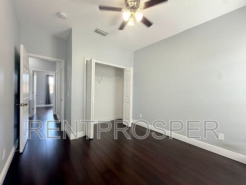 Melbourne House: 4205 Canby Dr