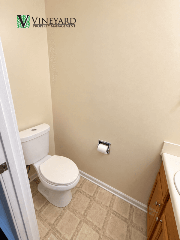 Acworth House: 3713 Crescent Hill Lane NW
