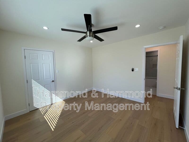 Van Nuys Condo: 14628 Delano St.