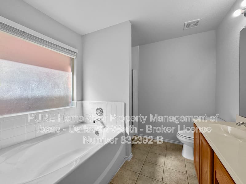 Forney House: 2009 Cobblestone Trl