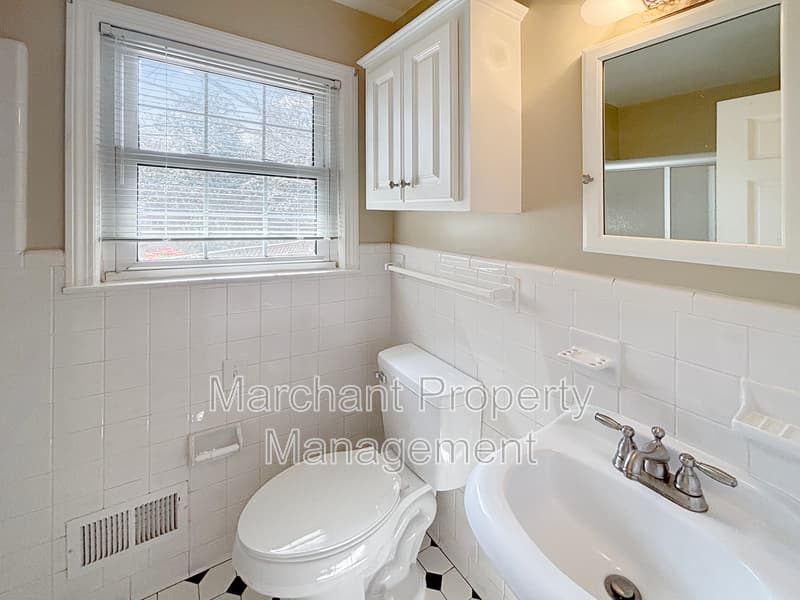 Greenville House: 4 Yarmouth Court