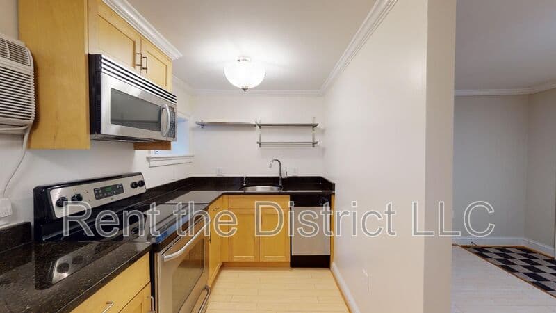 Washington Condo: 1708 Newton Street NW