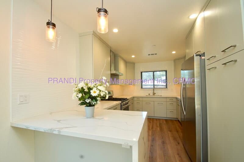 San Rafael House: 18A Jefferson Avenue