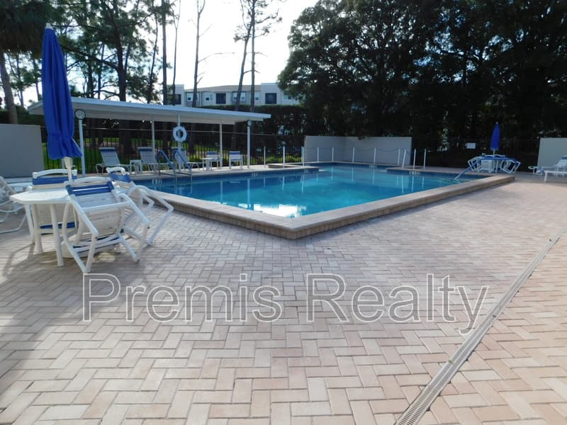 Pinellas Park Condo: 8711 40th Way N 83