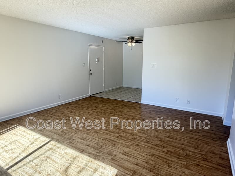 Oceanside Condo: 1810 Broadway St