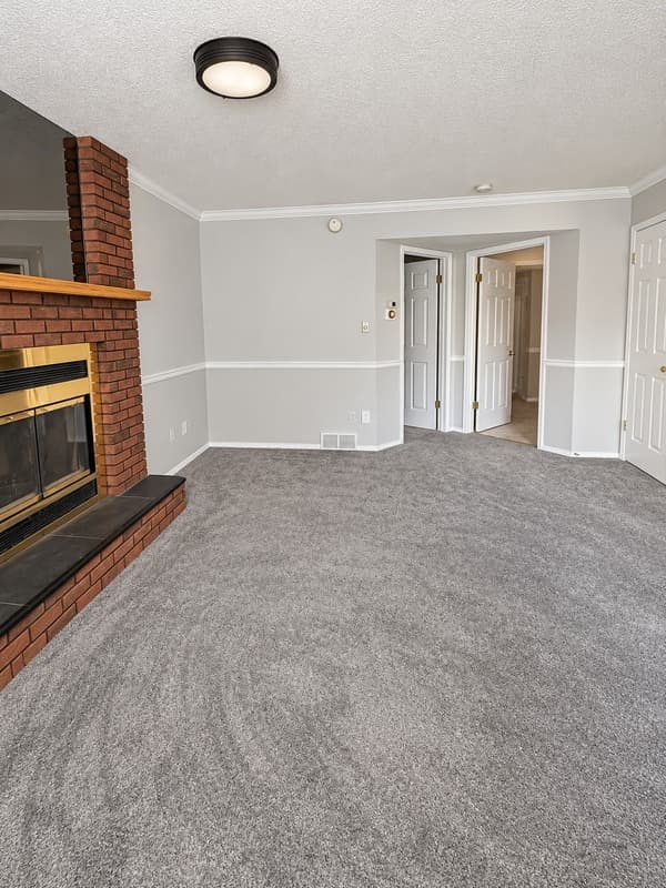 Edmonton House: 4711 43 Avenue NW