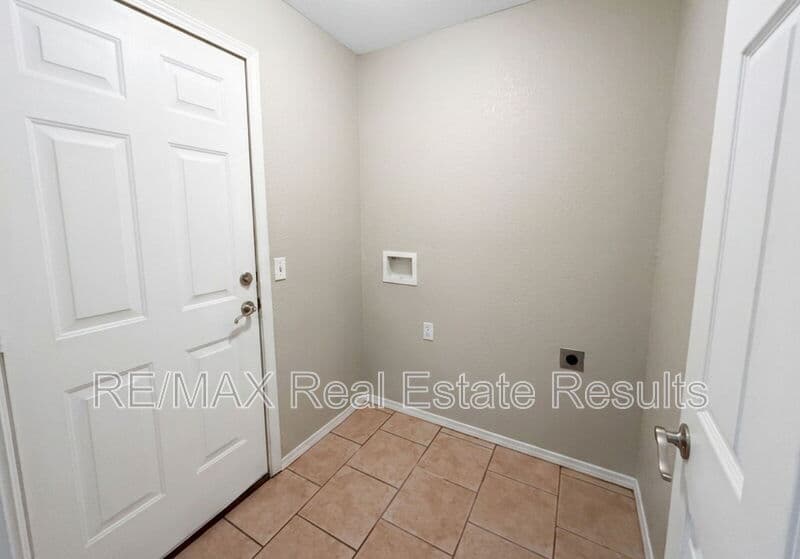 Bella Vista House: 5 Dolphin Ln