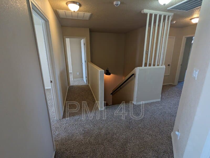 Albuquerque House: 2035 Ferndale DR SE