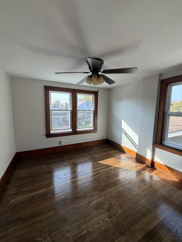 Akron House: 1009 Pardee Avenue