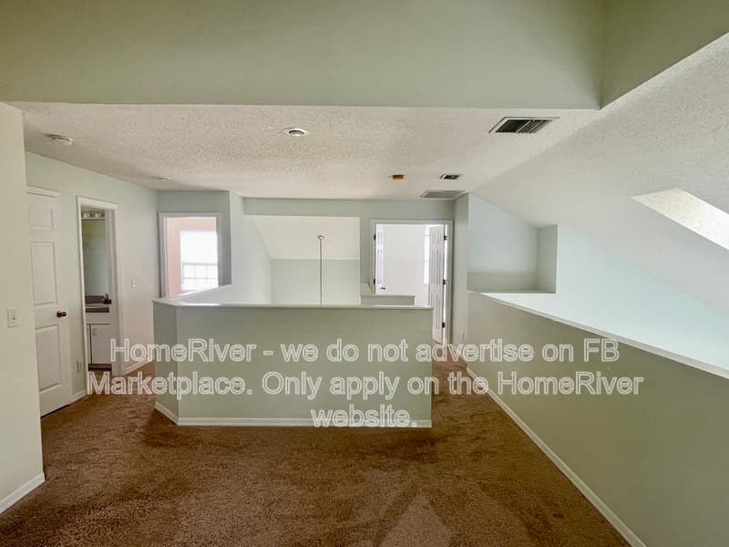 Riverview House: 9810 Sunnyoak Dr