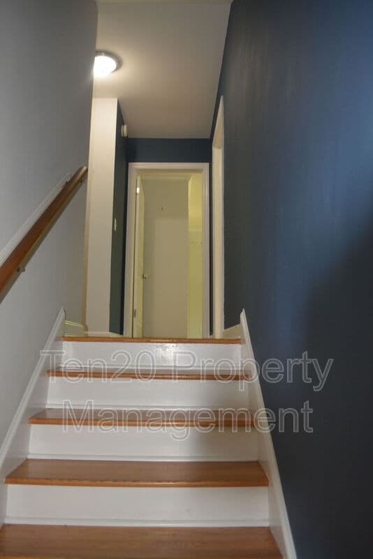 Columbus House: 1815 Marilon Dr