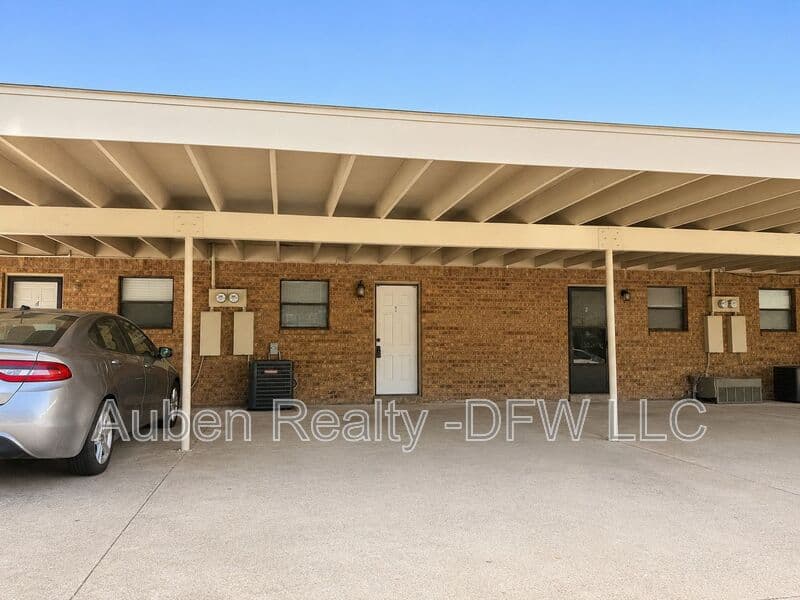 Crowley Condo: 509 S Beverly Street