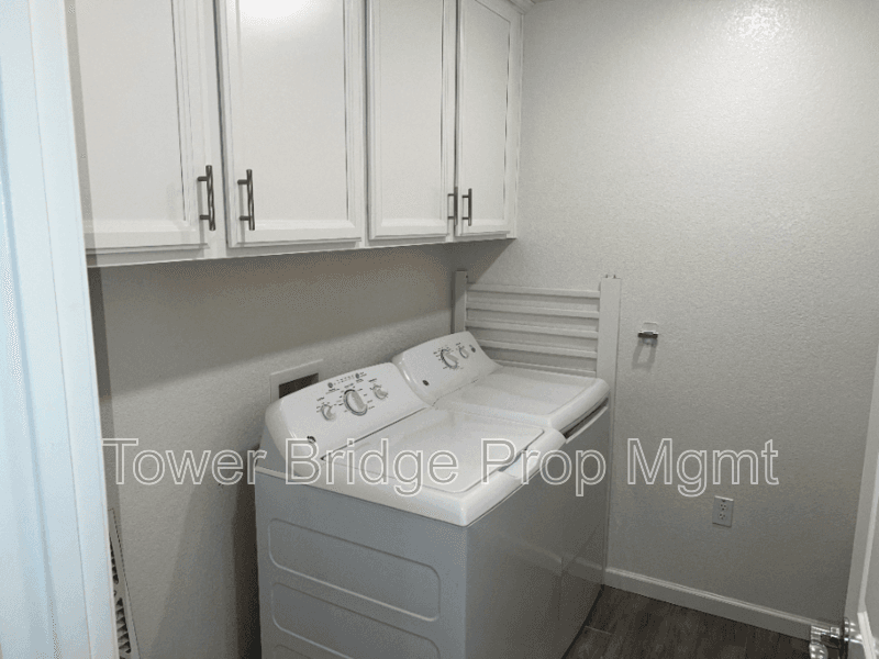 Rancho Cordova House: 12722 Montbrook Way