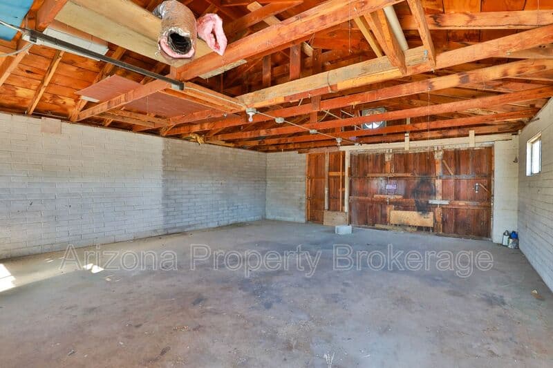 Mesa House: 1026 S. Grand