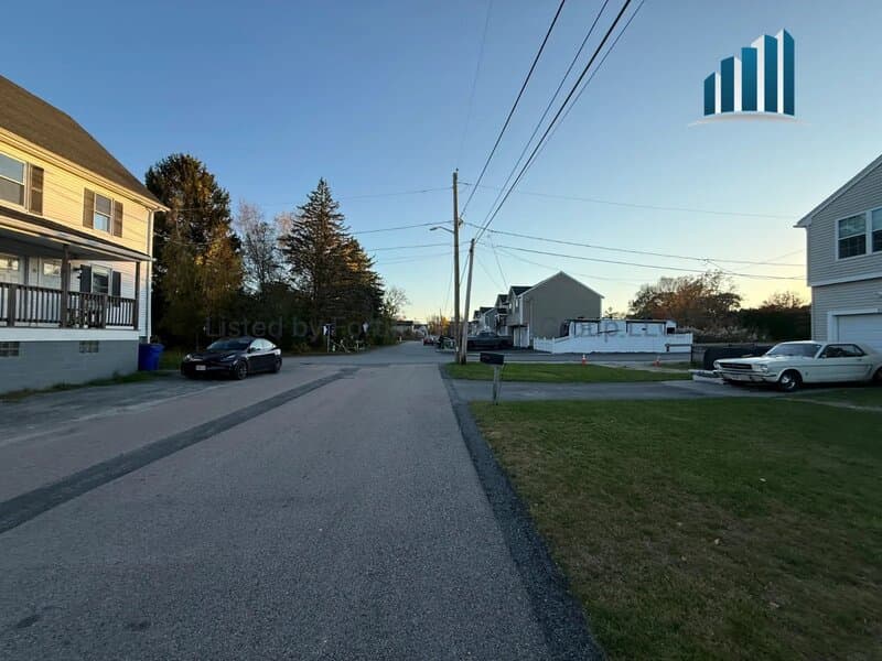 Fall River Condo: 56 Frederick St