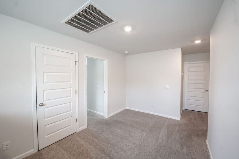 Bloomingdale House: 459 Coconut Dr