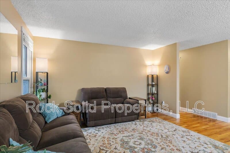 Cheyenne House: 4318 Polk Avenue