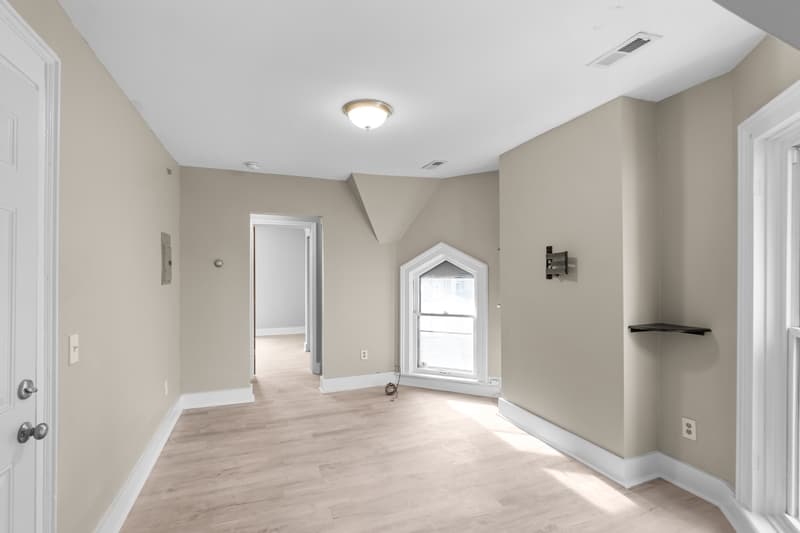 Syracuse Condo: 1111 East Genesee Street - 3