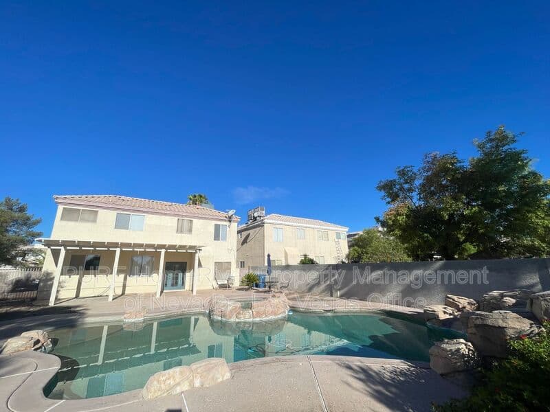 Las Vegas House: 4748 Hamburg St.