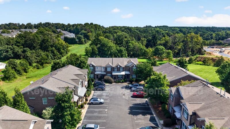 High Point House: 3779 Shadow Ridge Drive