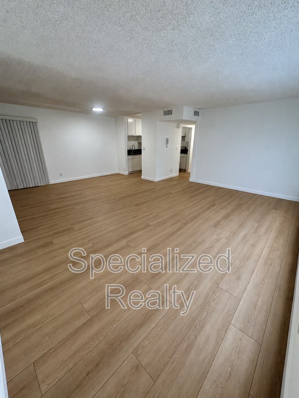 Los Angeles Condo: 1964 Rodney Drive