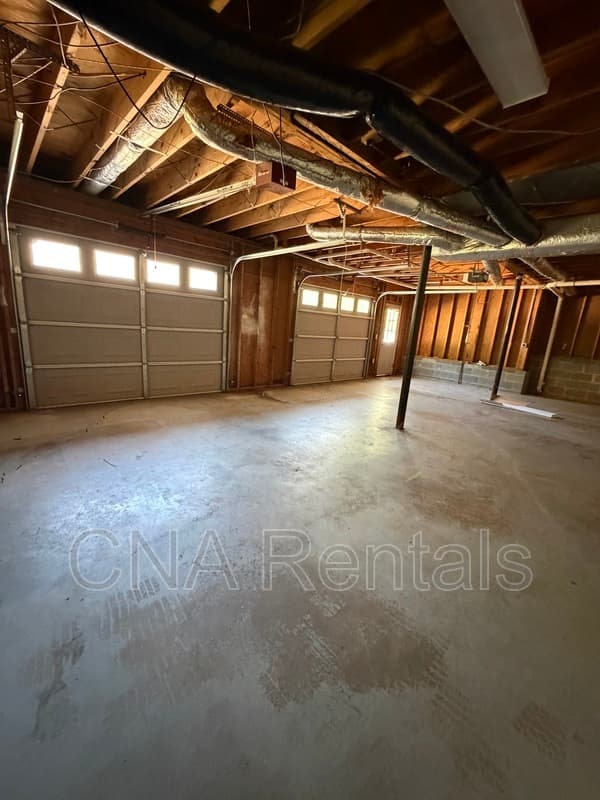 Woodstock House: 508 Brooksdale Dr