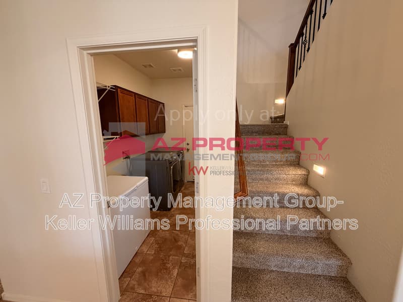 Buckeye House: 24733 W Vista Norte St