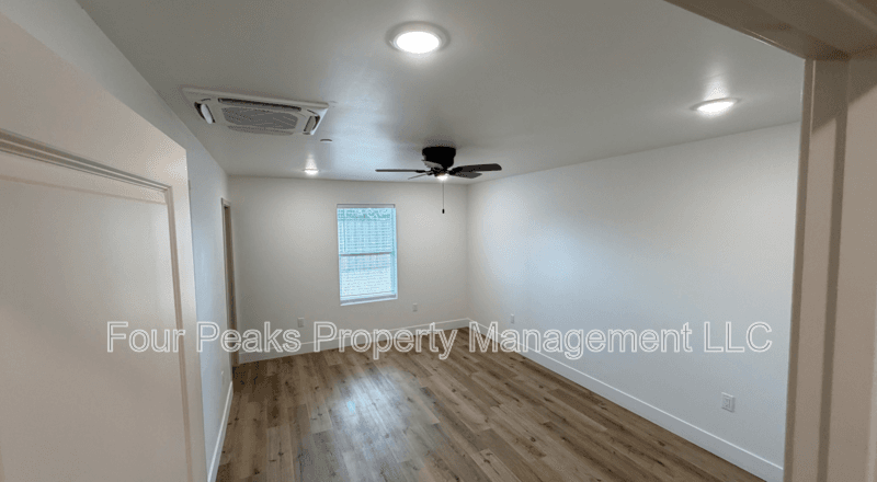 Taylor House: 201 W Center St Bldg D1