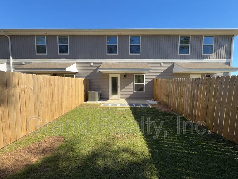 Milton Townhome: 3821 Pendragon Cir