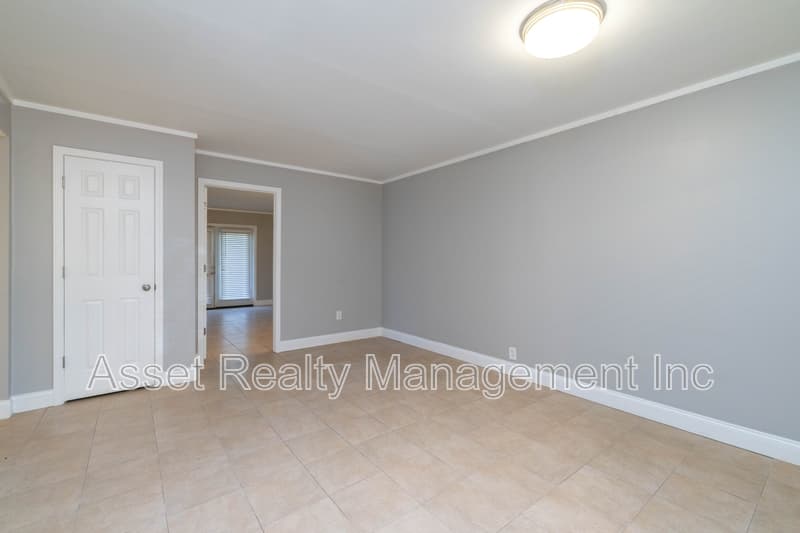 Knoxville Condo: 431 Canberra Drive - 431