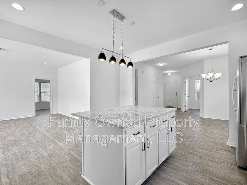 Summerville House: 105 Whimbrel Drive