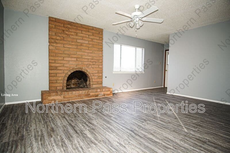 El Paso House: 4131 Titanic