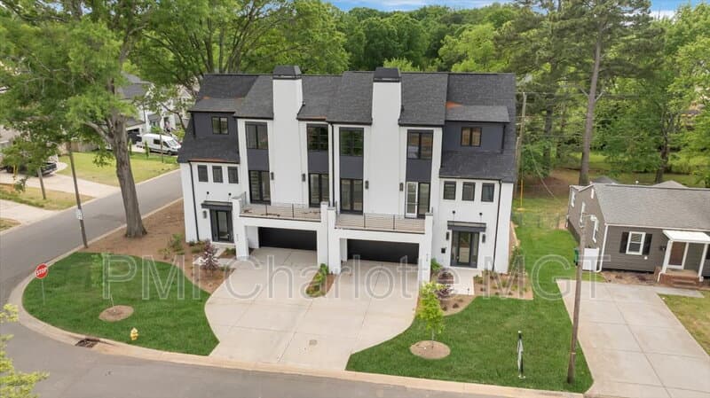 Charlotte House: 428 Dover Ave